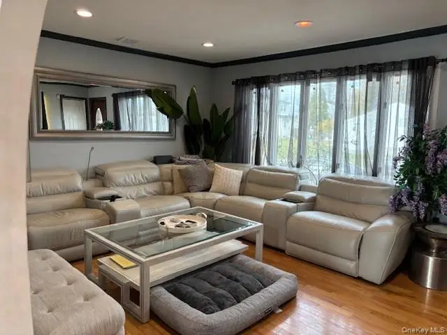 461 1st Avenue, Lindenhurst, NY 11757 - Image #3