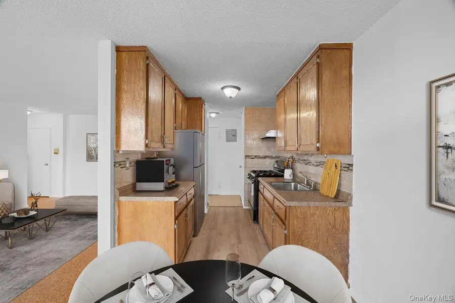 1966 Newbold Avenue #408, Bronx, NY 10472 - Image #3