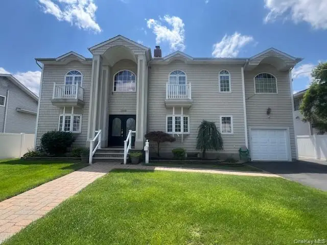 2548 Columbus Avenue, North Bellmore, NY 11710 - Image #1