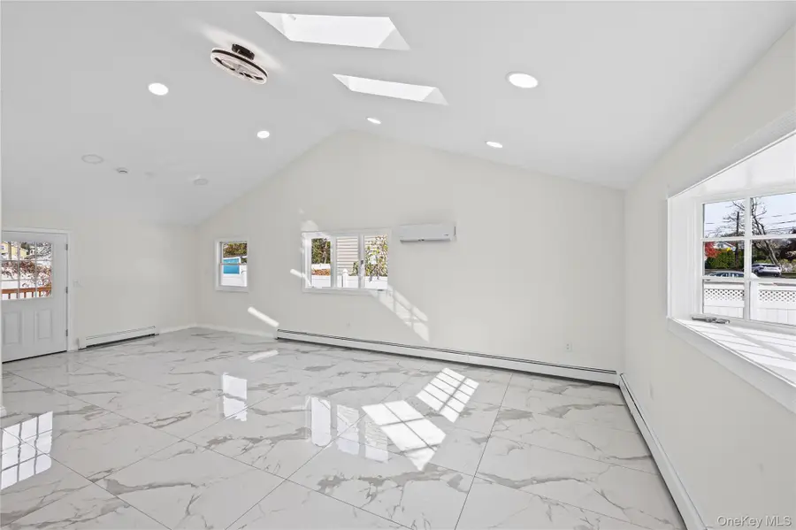 1568 7th Street, West Babylon, NY 11704 - Image #3