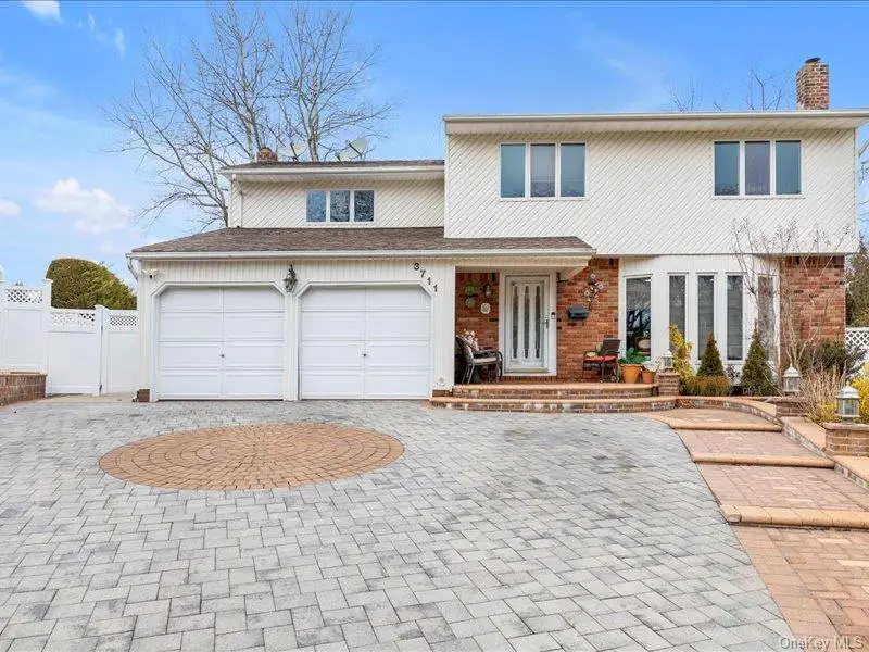 3711 Berne Road, Wantagh, NY 11793 - #2