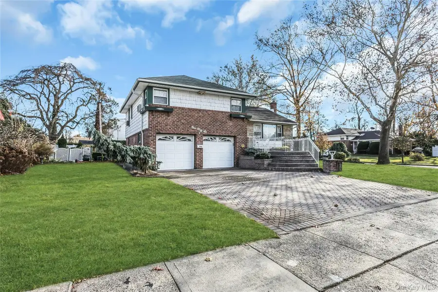 946 Bard Road, Westbury, NY 11590 - Image #2