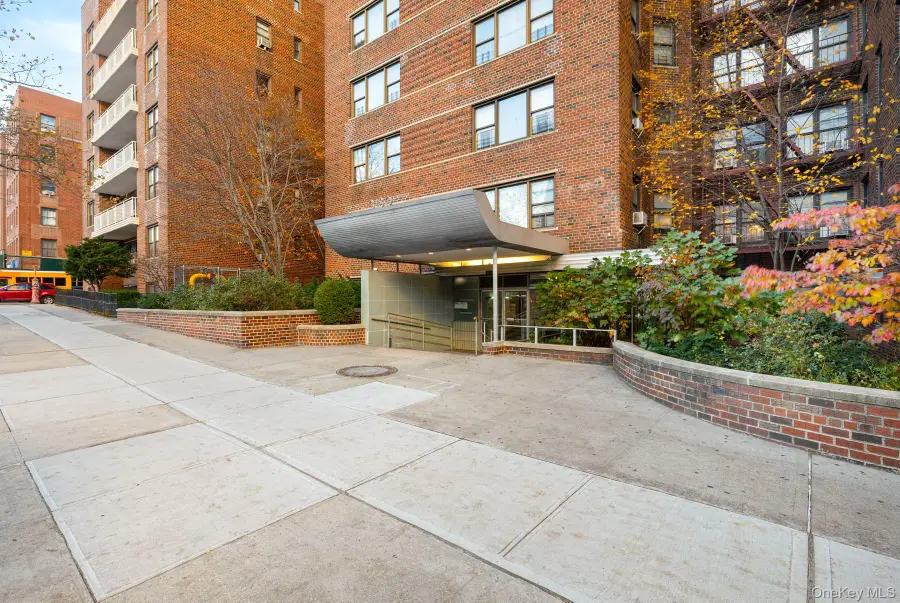 3130 Grand Concourse #2J, Bronx, NY 10458 - Image #2