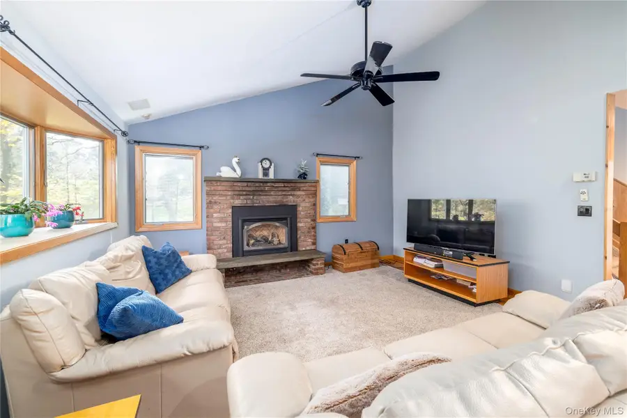 68 Mccouns Lane, Oyster Bay, NY 11771 - Image #3