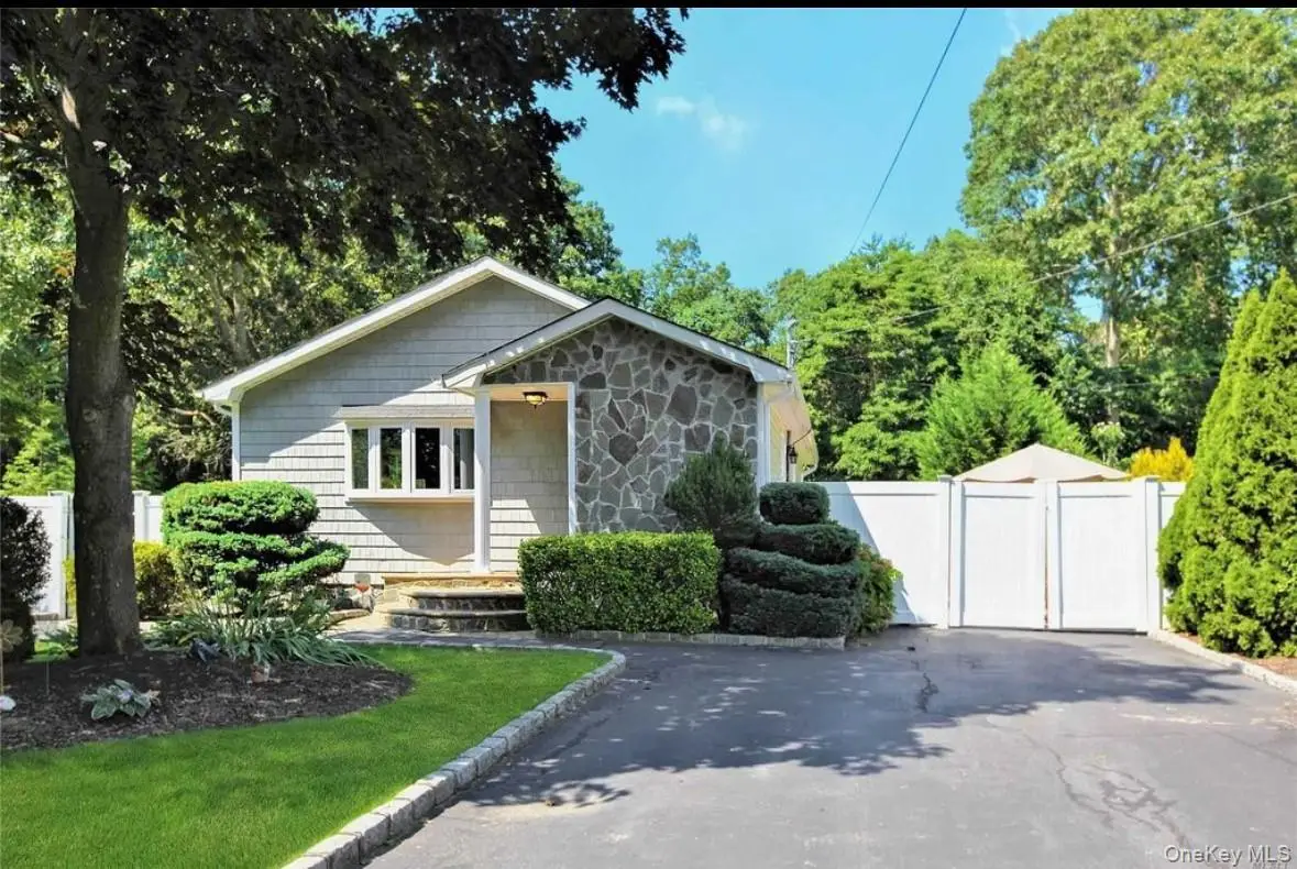 465 Wellwood Drive, Shirley, NY 11967 - Image #1