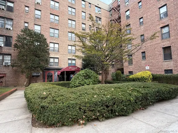 83-25 98 Street #3B, Woodhaven, NY 11421