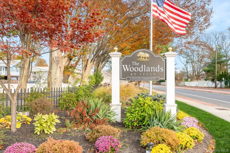 20 Toehee Place #1B, Islip, NY 11751 - Image #2