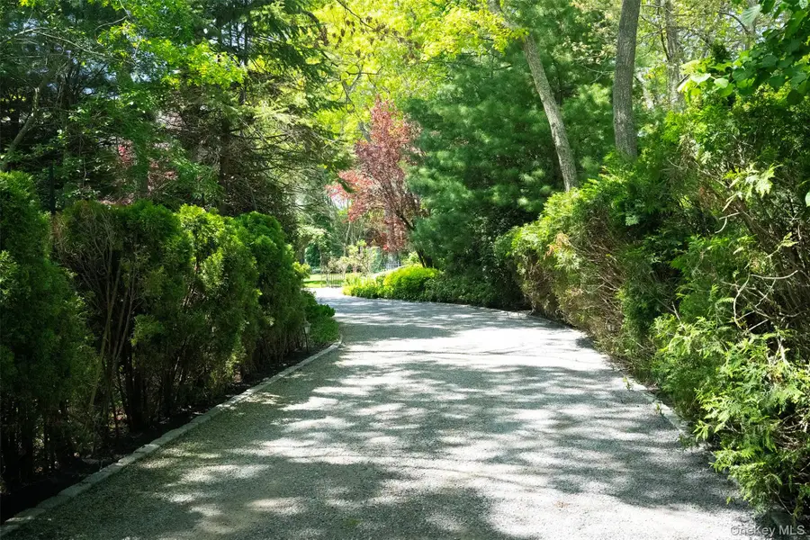10 Emerson Court, Hampton Bays, NY 11946 - #3