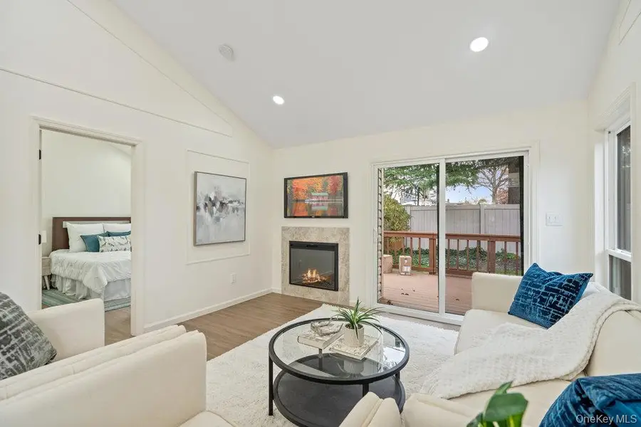 1 Stanford Court, Wantagh, NY 11793 - Image #3