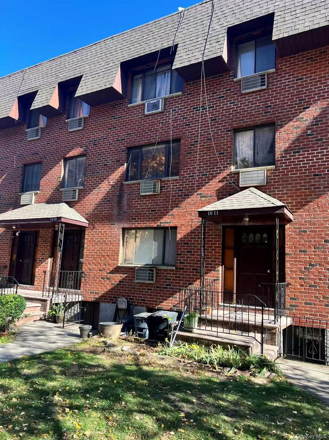 1009 166th Street, Beechhurst, NY 11357 - Image #1