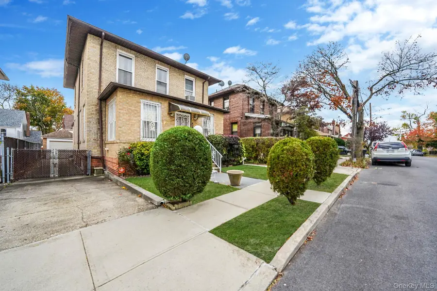 18832 114th Drive, Saint Albans, NY 11412 - #2