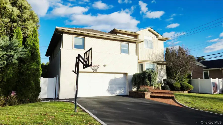 34 Melanie Lane, Syosset, NY 11791 - Image #3