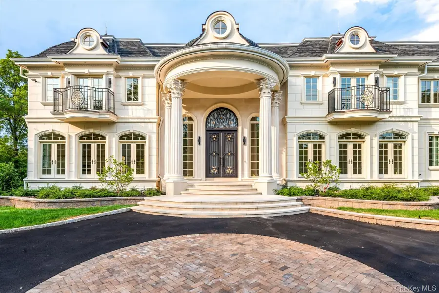 566A E Shore Road, Great Neck, NY 11024 - Image #2