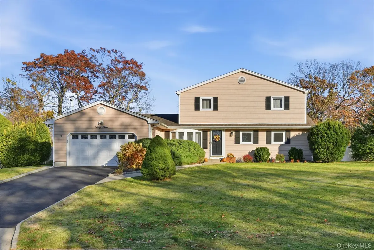 33 Urban Drive, Selden, NY 11784 - Image #1