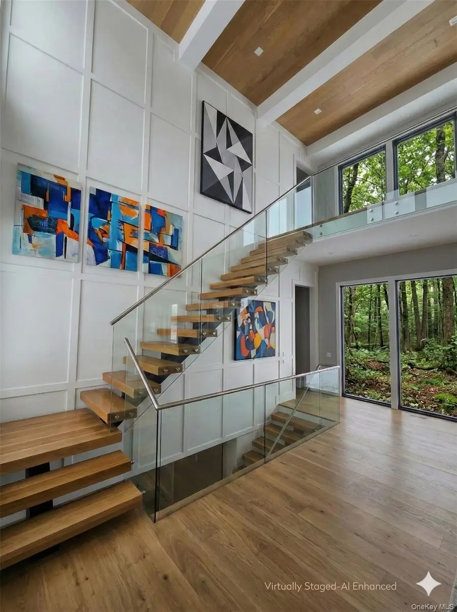 207 Middle Line Highway, Southampton, NY 11968 - #2