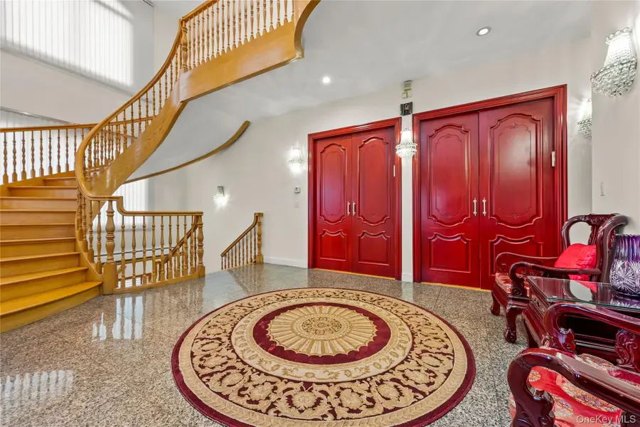 8064 Surrey Place, Jamaica, NY 11432 - Image #3