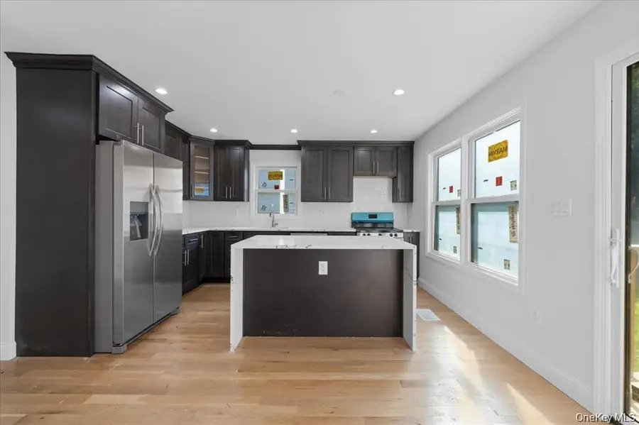 97 Thurton Place, Yonkers, NY 10704 - Image #3