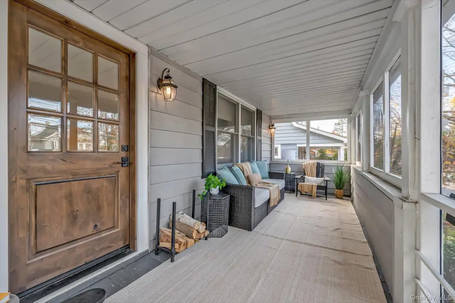 8 Fairview Avenue, Port Washington, NY 11050 - Image #2