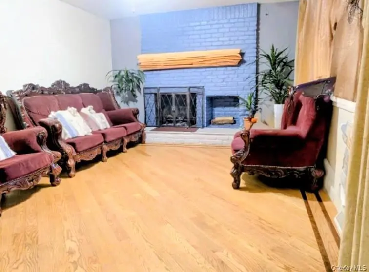 17 Grayley Place, Huntington Station, NY 11746 - Image #1