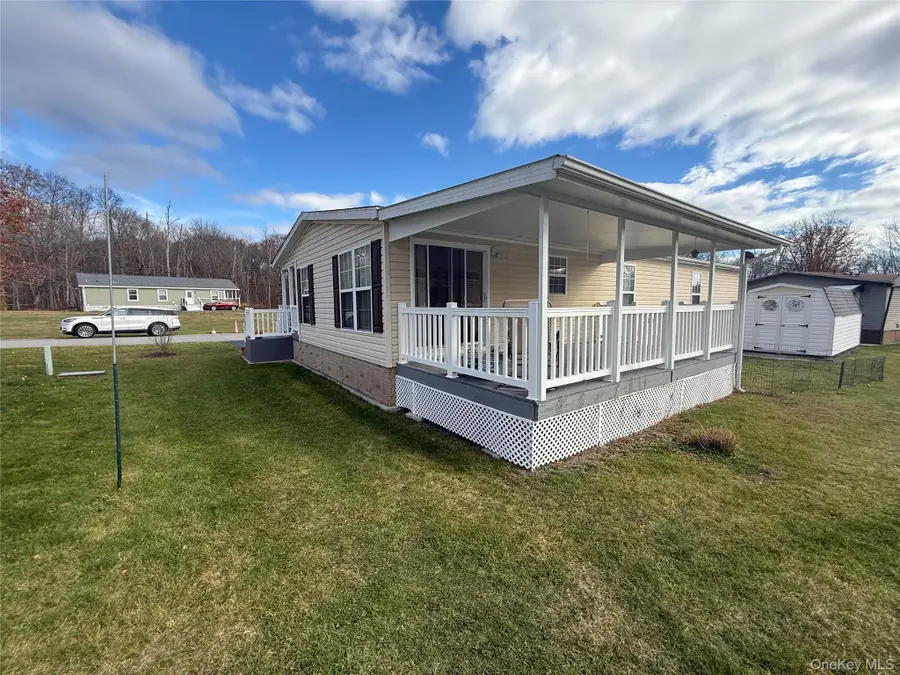 312 Brittany Terrace #312, Rock Tavern, NY 12575 - Image #2