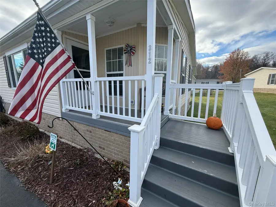 312 Brittany Terrace #312, Rock Tavern, NY 12575 - Image #3