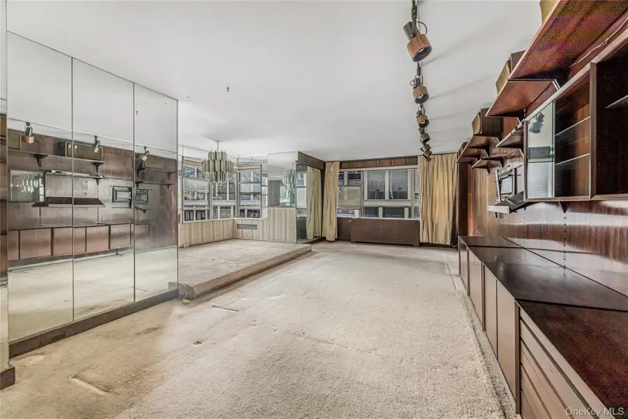 77 W 55th Street #17B, Manhattan, NY 10019 - Image #3