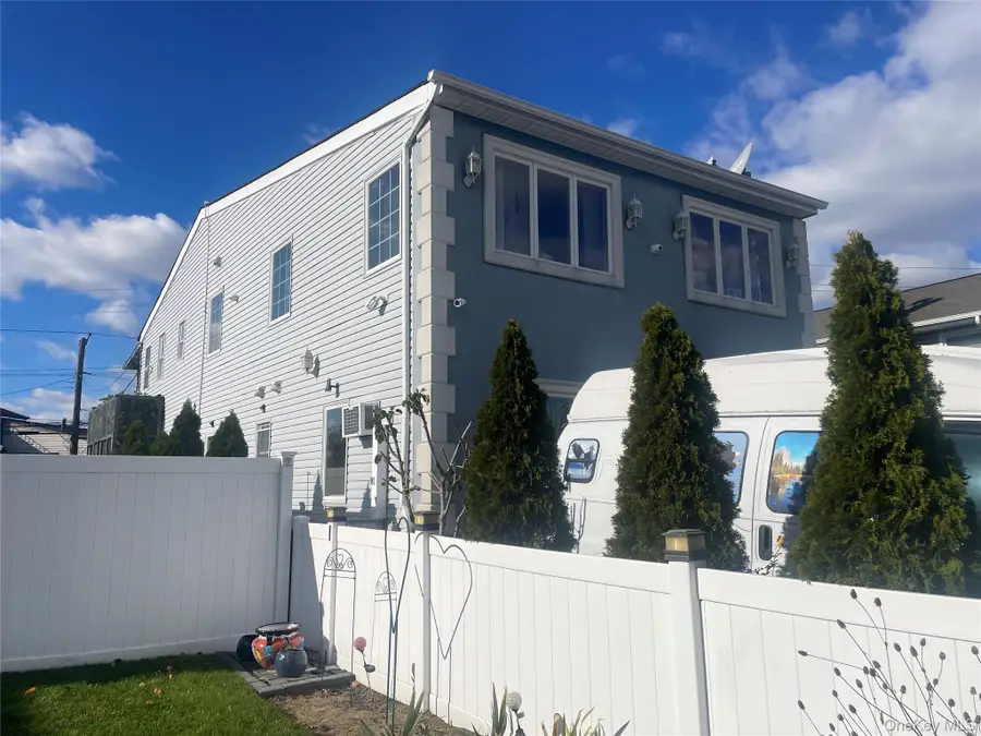 104 Ostend Road, Island Park, NY 11558 - Image #2