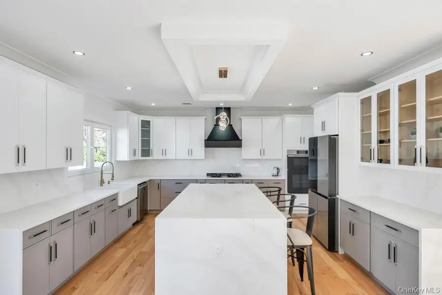 41 Coachman Lane, Levittown, NY 11756 - Image #2