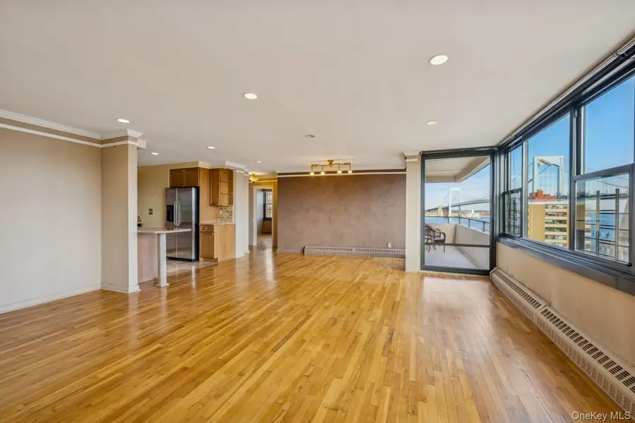 166-26 Powells Cove Boulevard #9A, Beechhurst, NY 11357 - Image #3