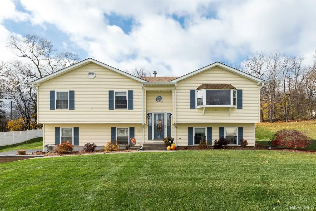 293 Garden Street, New Windsor, NY 12553 - Image #1