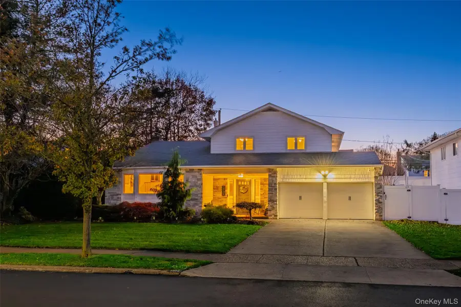 1734 Roberta Lane, Merrick, NY 11566 - Image #2