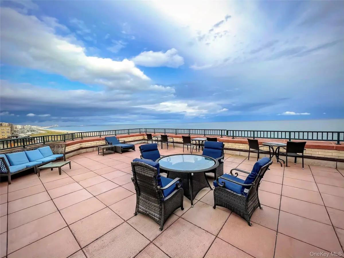 136 Beach 117th Street #3N, Rockaway Park, NY 11694 - Image #1