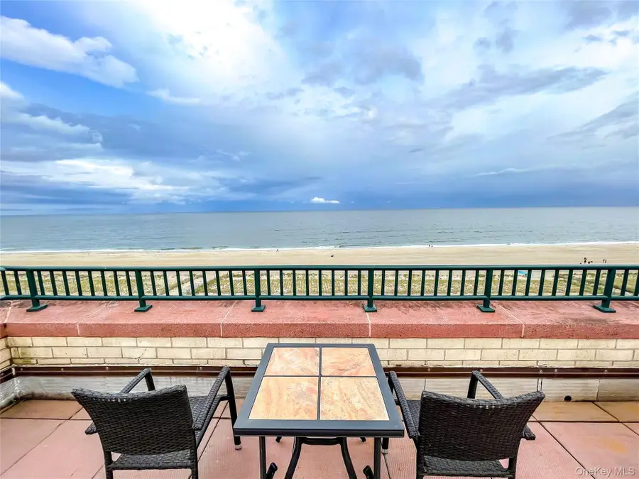 136 Beach 117th Street #3N, Rockaway Park, NY 11694 - Image #2