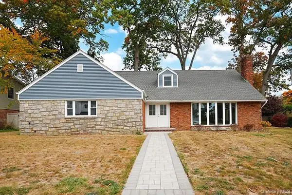 127 Berkshire Road, Rockville Centre, NY 11570 - Image #2