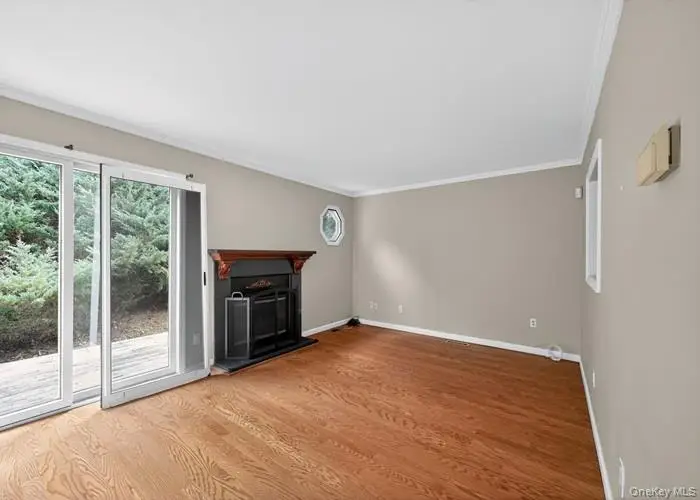 301 Kensington Way, Mount Kisco, NY 10549 - Image #2