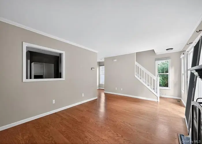 301 Kensington Way, Mount Kisco, NY 10549 - Image #3