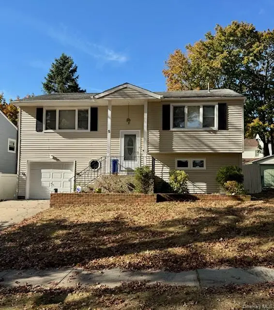 5 Vilno, Huntington Station, NY 11746