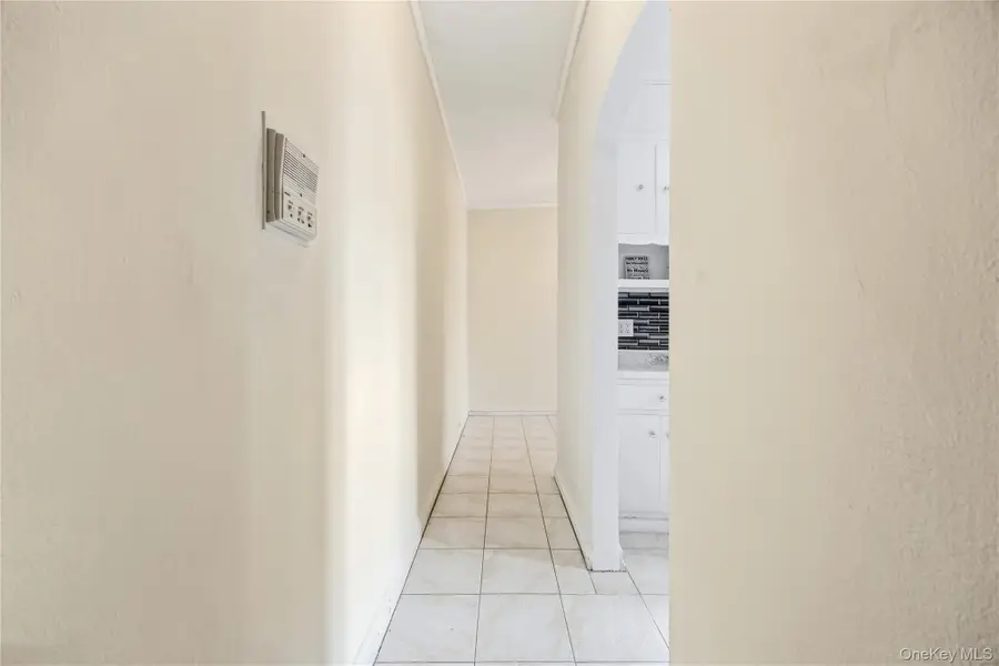 2922 Barnes Avenue #5L, Bronx, NY 10467 - Image #2