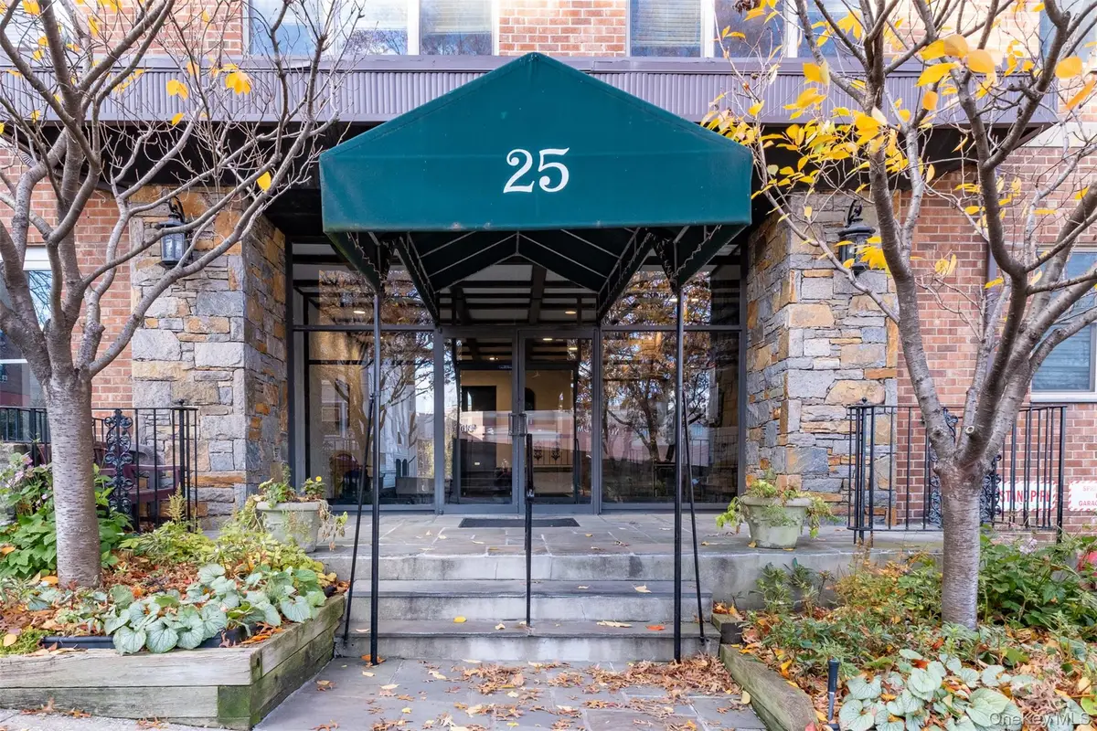 25 Franklin Avenue #6K, White Plains, NY 10601 - Image #1