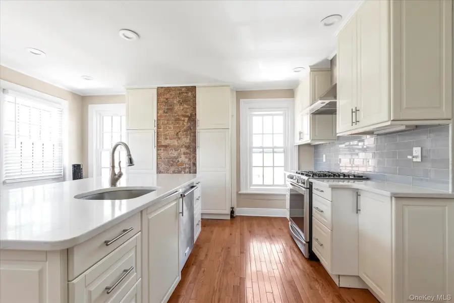 39-26/24 213th Street, Bayside, NY 11361 - Image #3