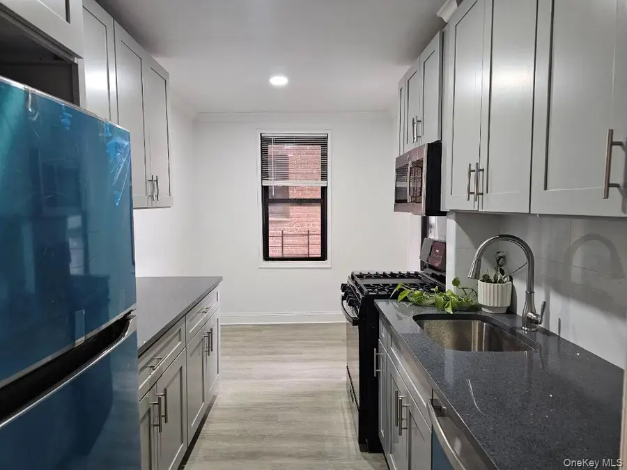 150-11 72 Road #4D, Flushing, NY 11367 - Image #2