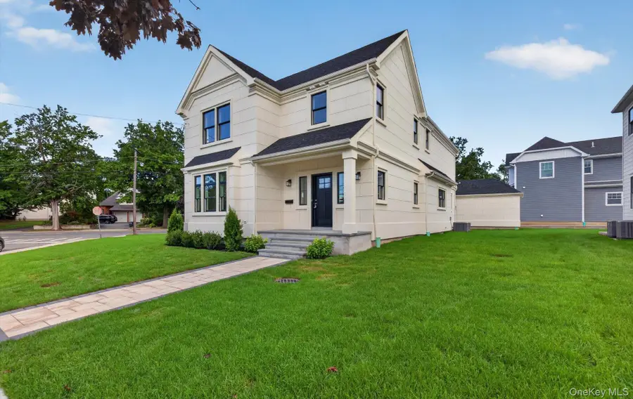 131 Searingtown Road, Albertson, NY 11507 - #3