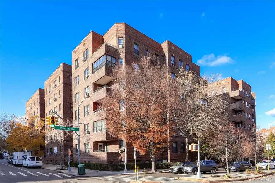 69-40 Yellowstone Boulevard #407, Forest Hills, NY 11375 - Image #2