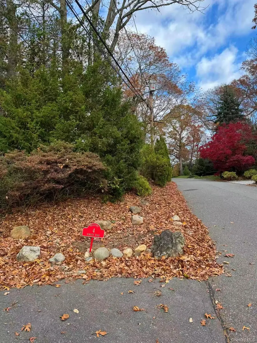 4 Norgate Road, Glen Head, NY 11545 - Image #3