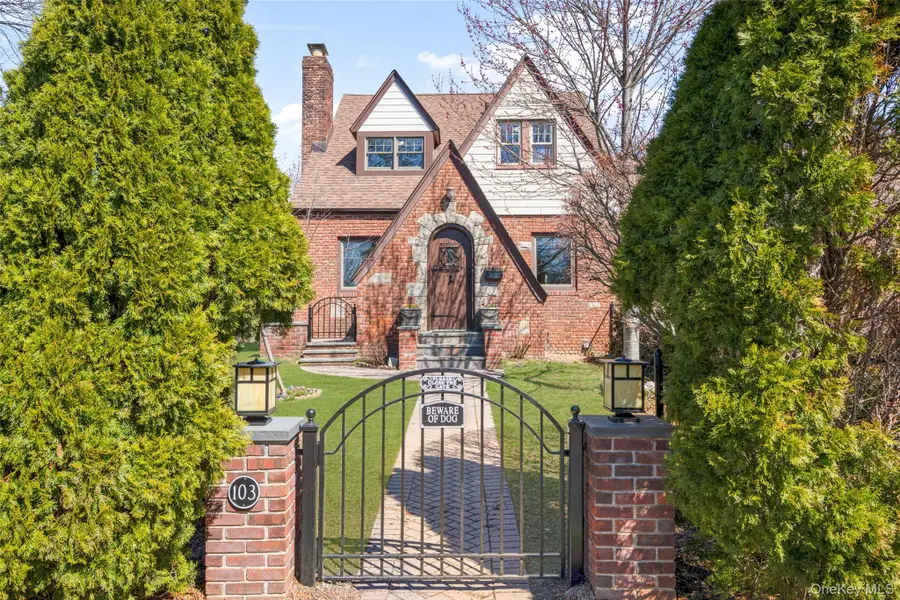 103 Locust Avenue, Scarsdale, NY 10583 - #2