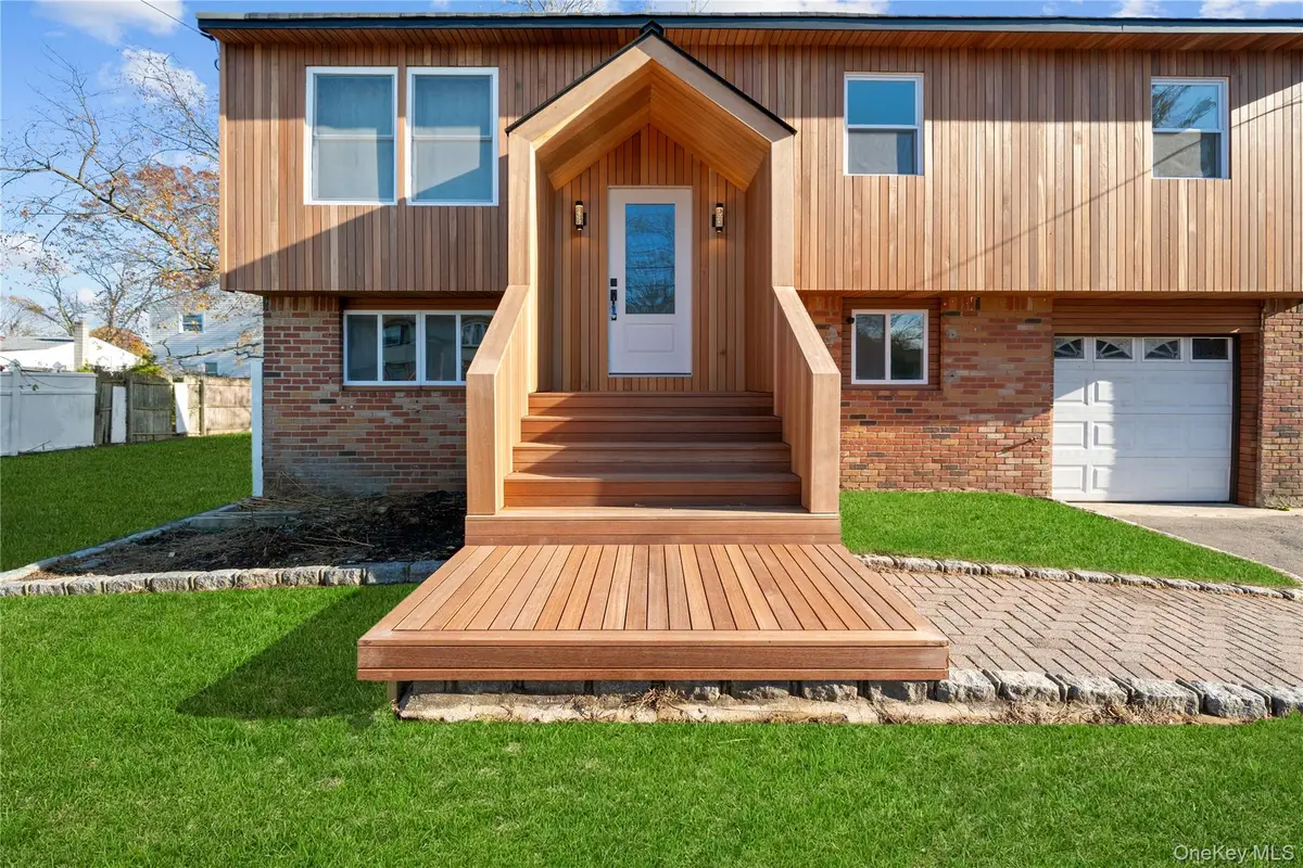 61 Lincoln Avenue, Deer Park, NY 11729 - Image #1