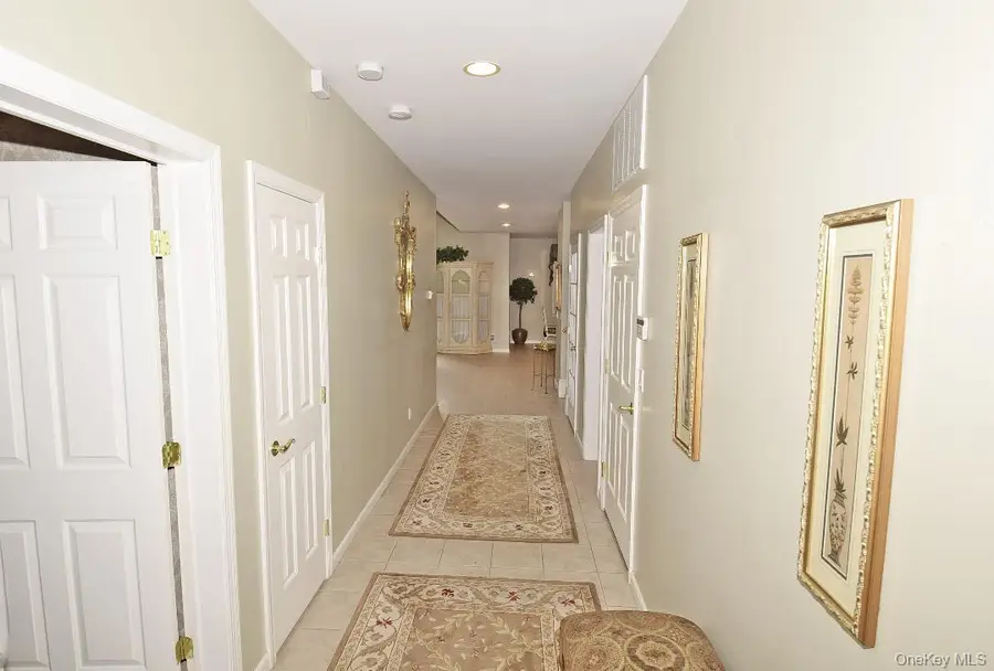 677 Balfour Place, Melville, NY 11747 - Image #2