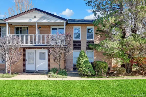 75 Artist Lake Drive, Middle Island, NY 11953