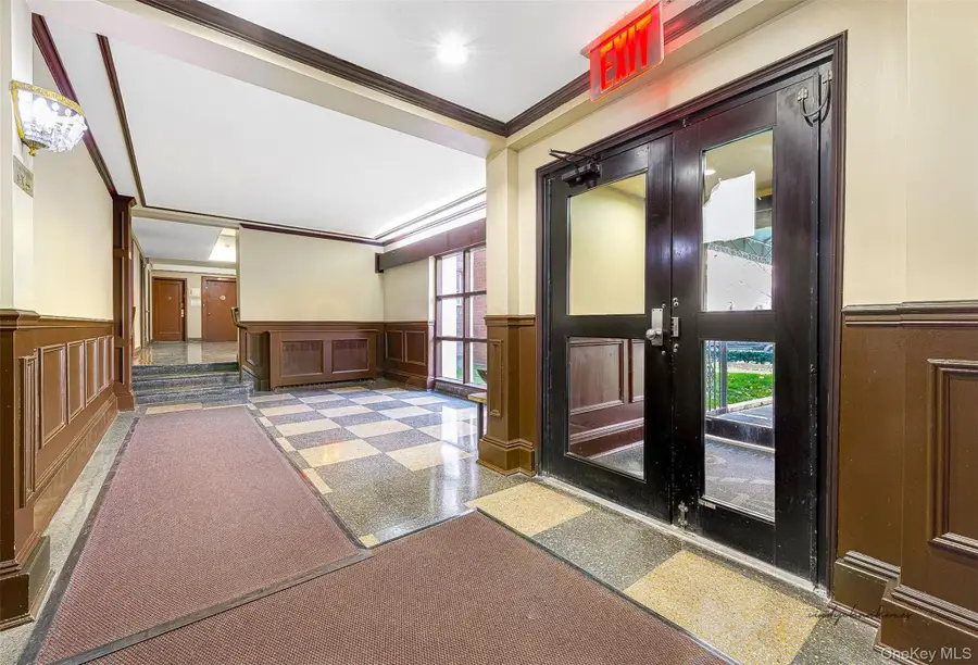 73-44 Austin Street #5S, Forest Hills, NY 11375 - Image #2