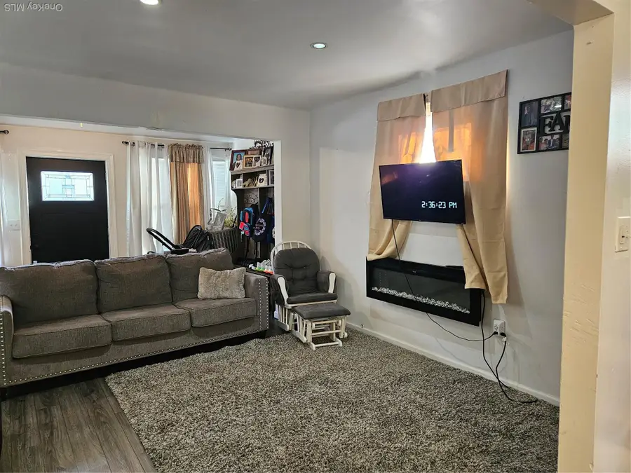 187-11 104 Avenue, Saint Albans, NY 11412 - Image #2